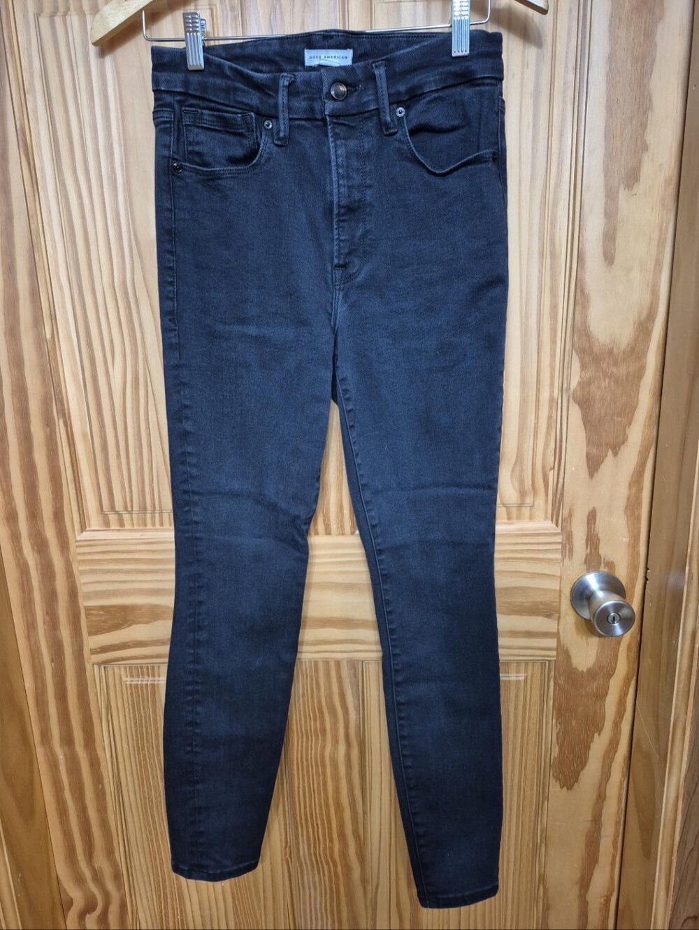 Good American Always Fits 6–12 Black Slim Straight Jeans 28" Inseam